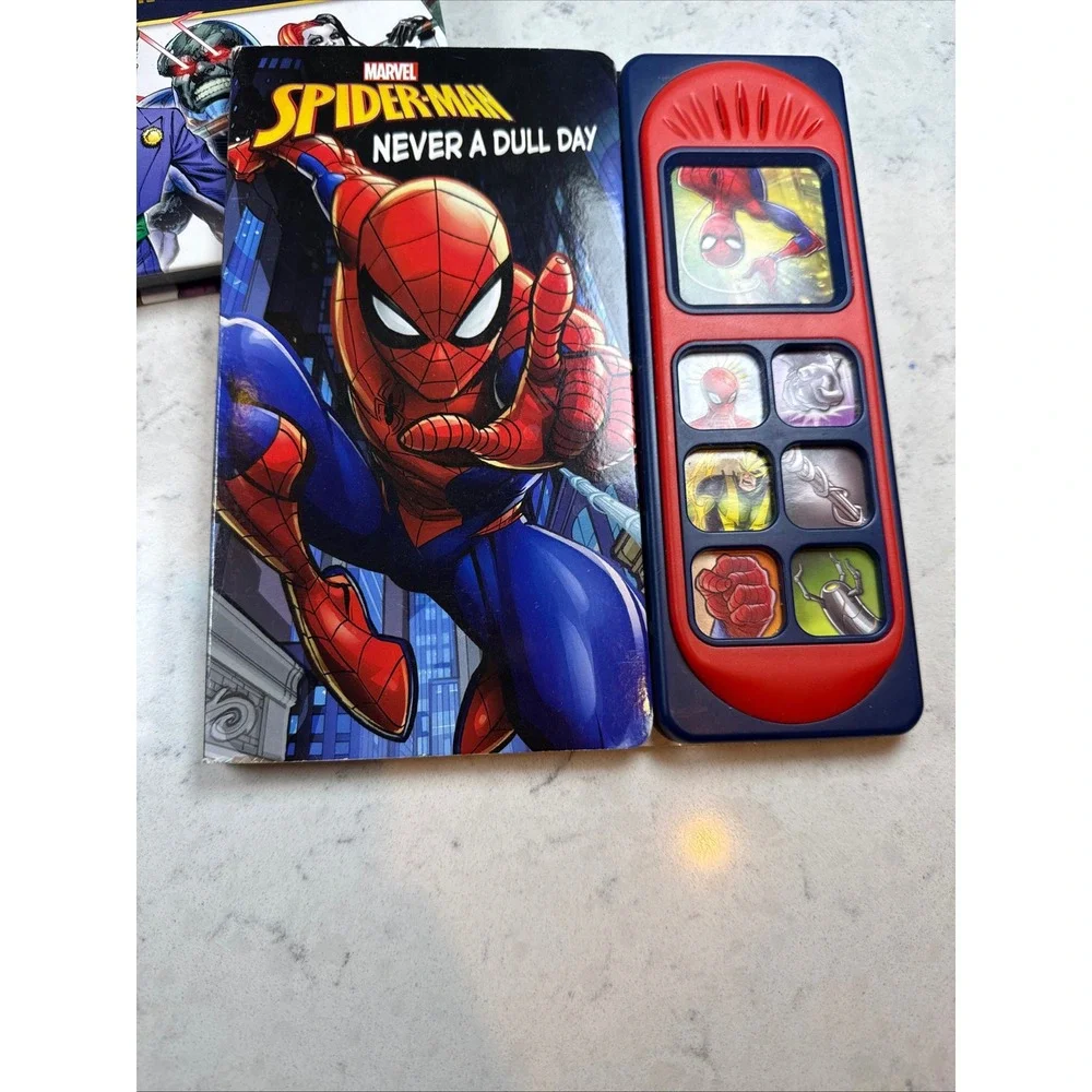 Marvel DC Superhero Book Lot Batman‎ Encyclopedia Alpha Block Spider-Man Sound
